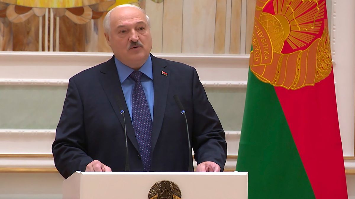 Bůh nás odmění za záchranu ukrajinských dětí, na Západ je prodávají na orgány, řekl Lukašenko